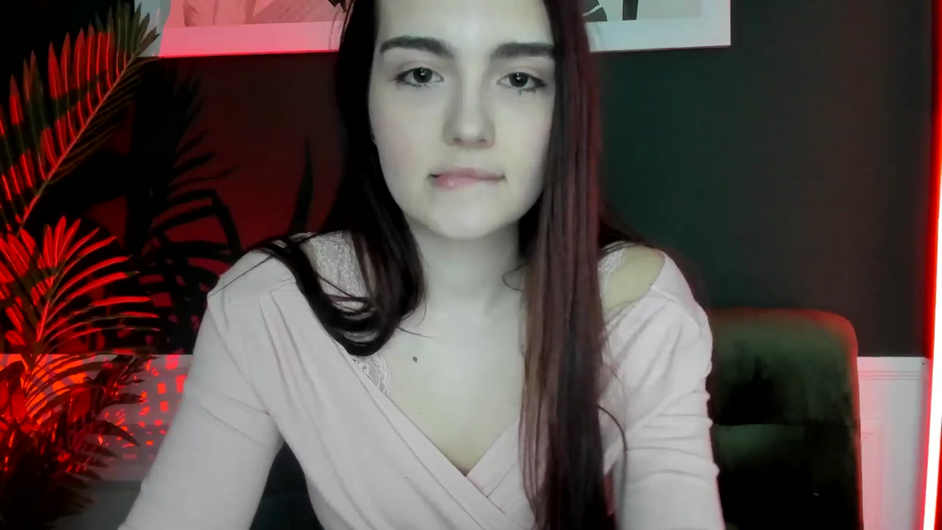 Gallery image thumbnail from AmeliaKriss's myfreecams stream on, 04/14/2025, 12:14 image 2 of 20