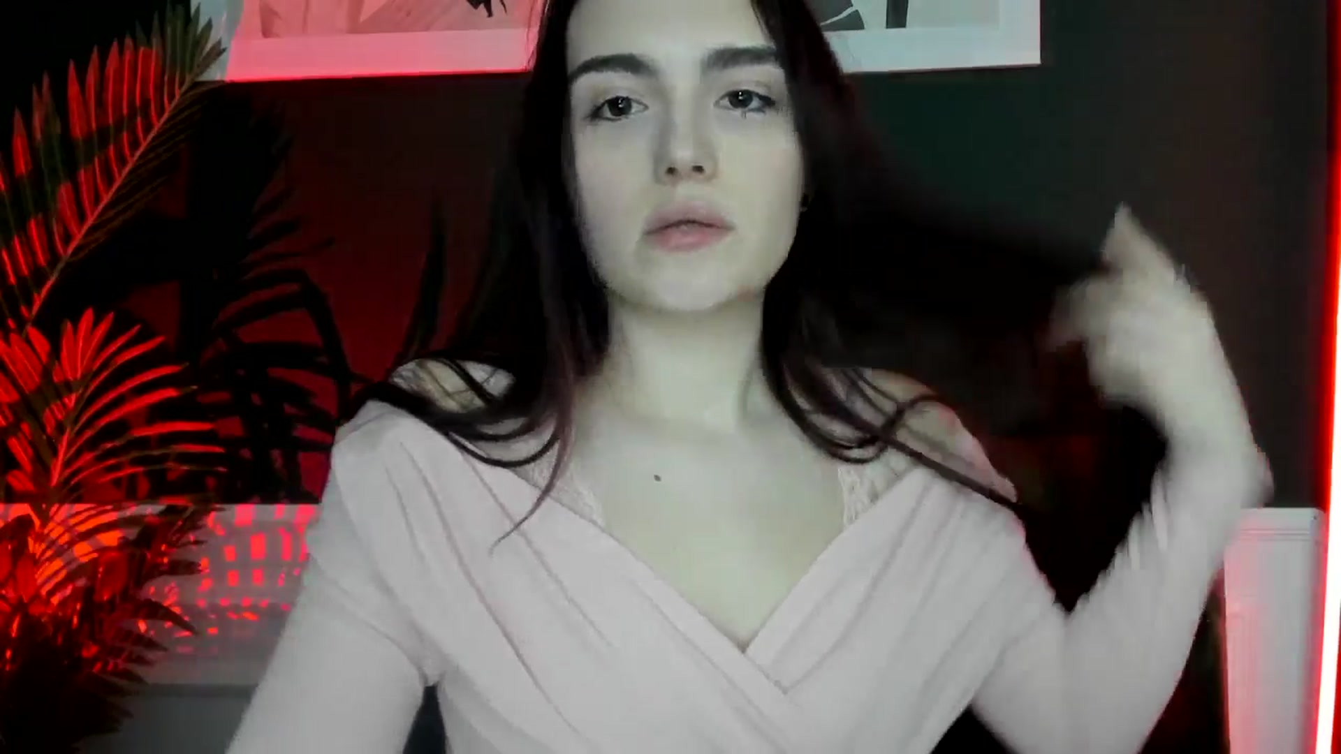 Gallery image thumbnail from AmeliaKriss's myfreecams stream on, 04/14/2025, 12:14 image 16 of 20