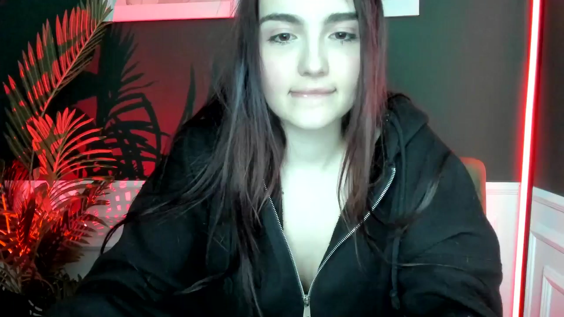 Gallery image thumbnail from AmeliaKriss's myfreecams stream on, 04/14/2025, 13:06 image 8 of 20