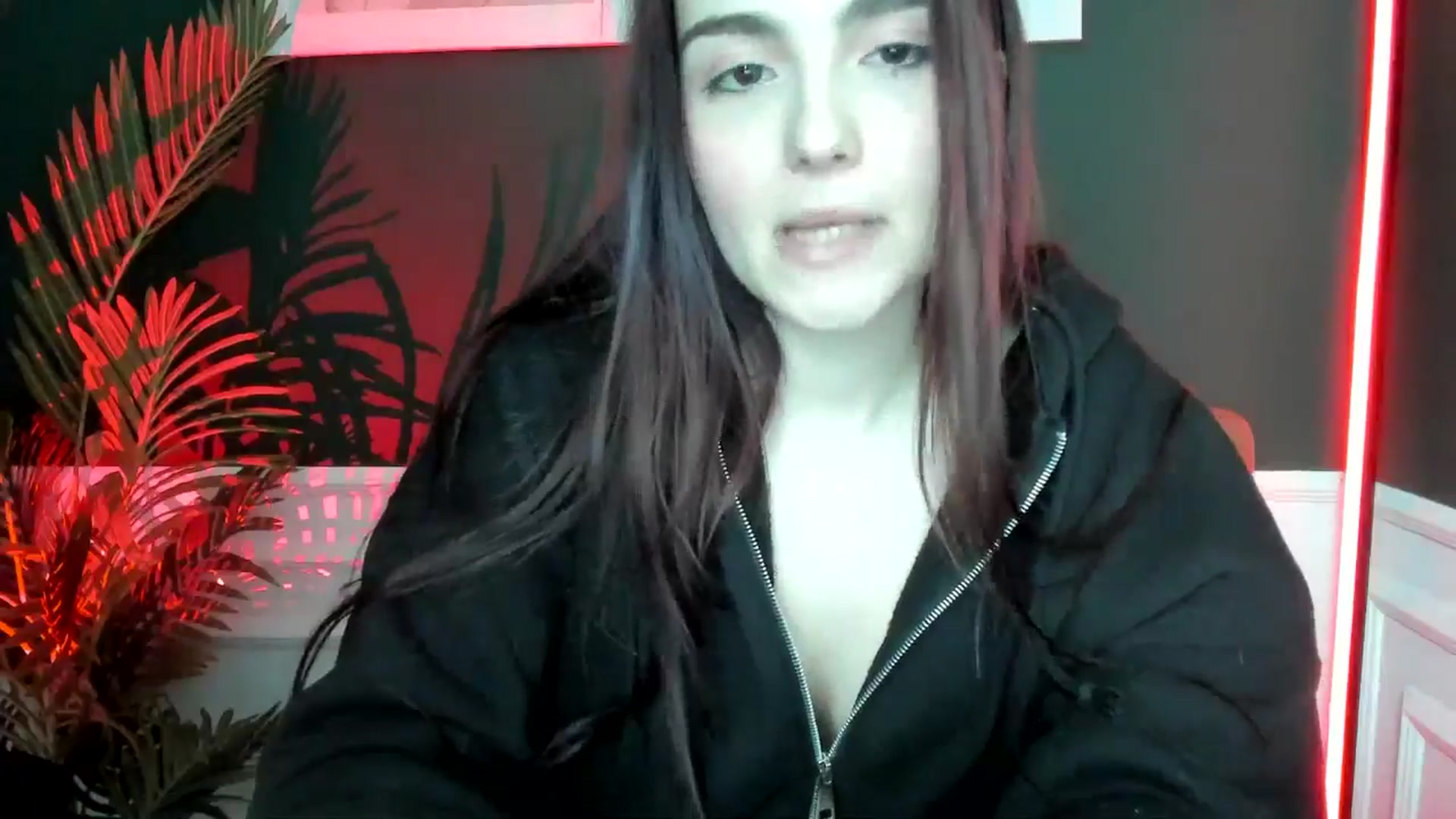 Gallery image thumbnail from AmeliaKriss's myfreecams stream on, 04/14/2025, 13:06 image 7 of 20