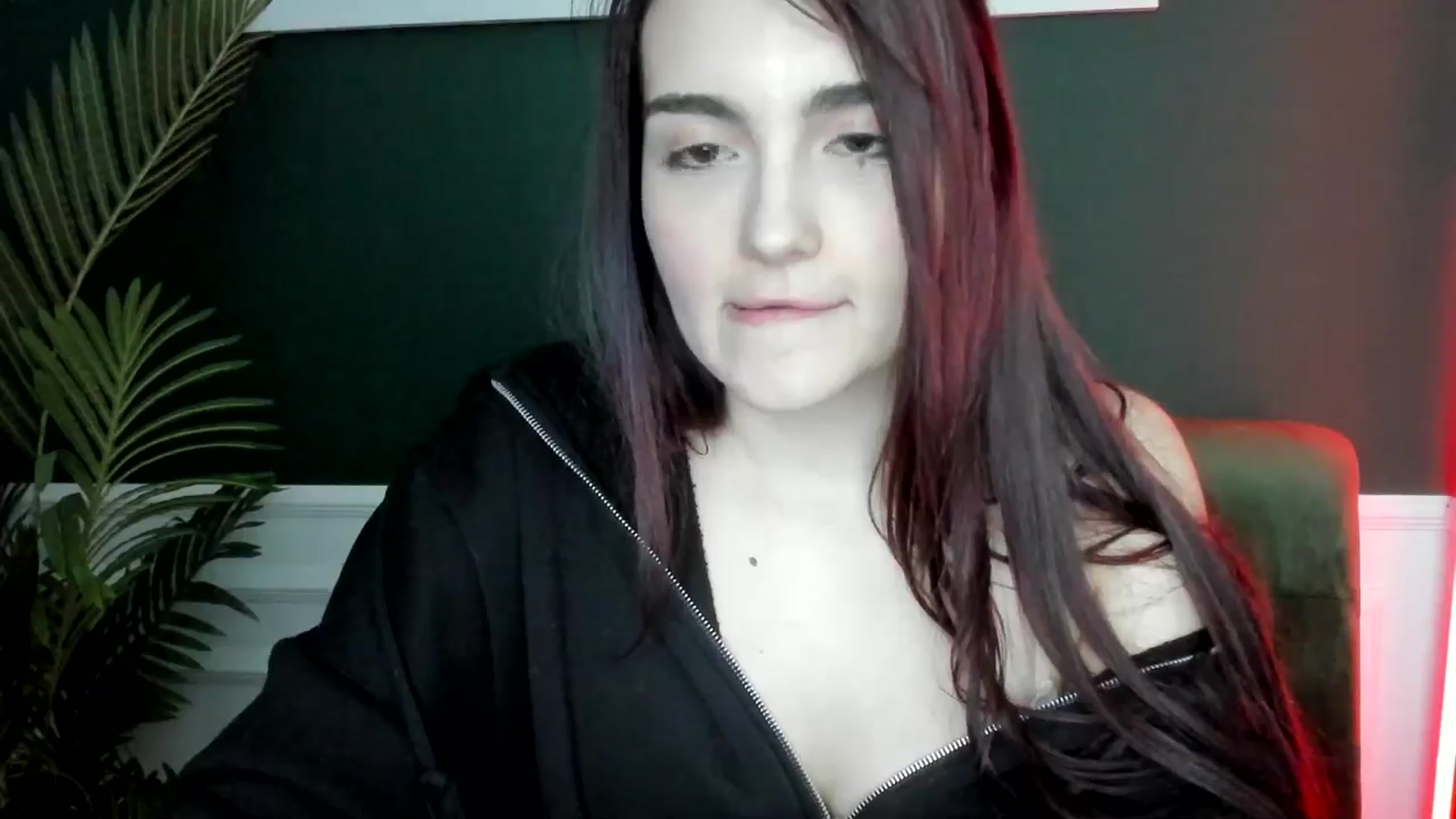 Gallery image thumbnail from AmeliaKriss's myfreecams stream on, 04/14/2025, 13:40 image 19 of 20