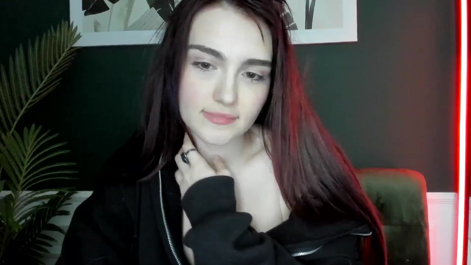 Gallery image thumbnail from AmeliaKriss's myfreecams stream on, 04/14/2025, 14:22 image 7 of 20