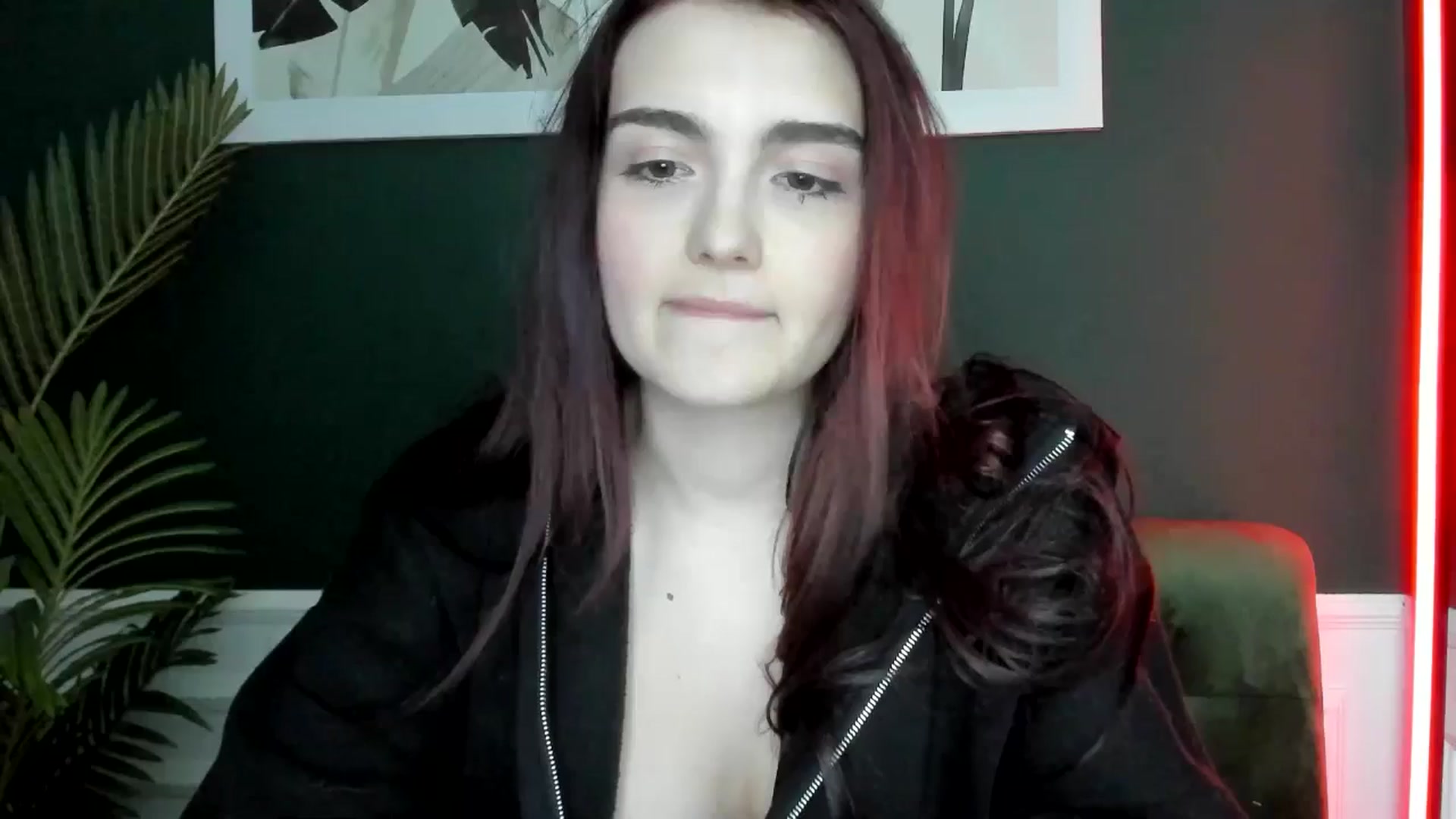 Gallery image thumbnail from AmeliaKriss's myfreecams stream on, 04/14/2025, 14:22 image 11 of 20