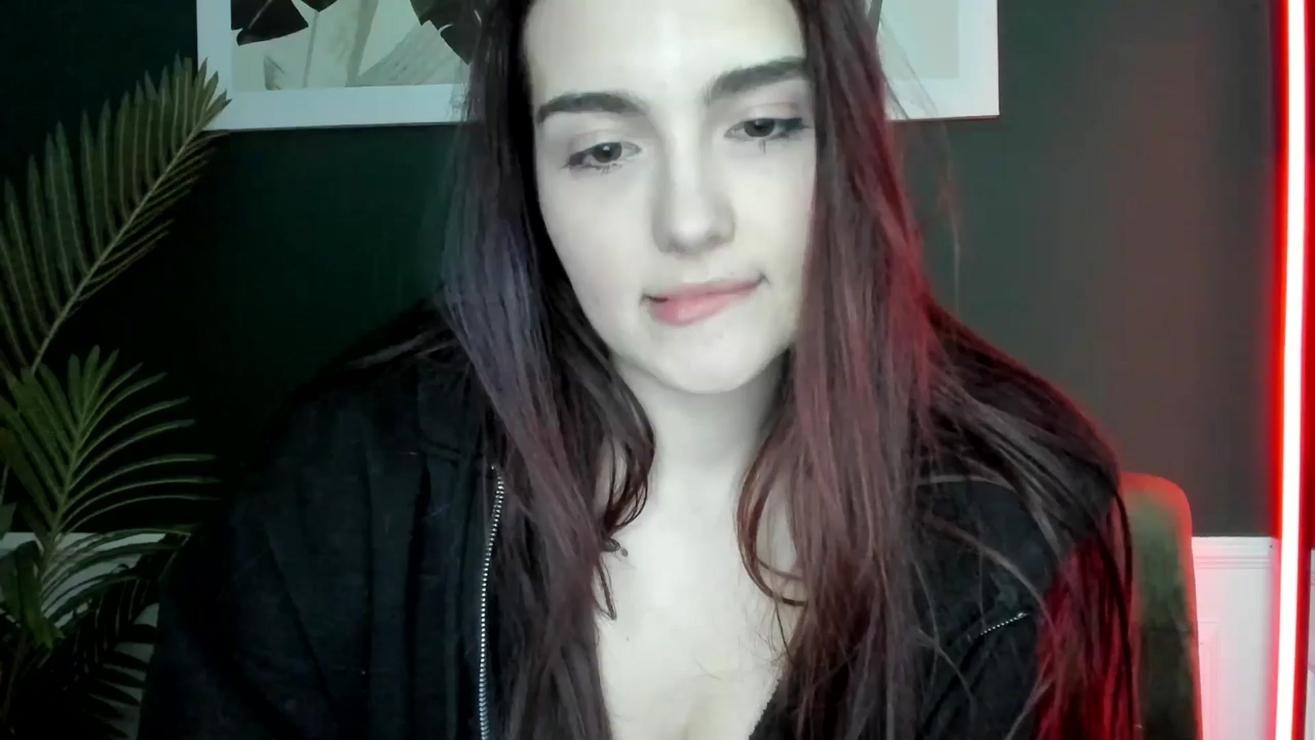 Gallery image thumbnail from AmeliaKriss's myfreecams stream on, 04/14/2025, 14:22 image 2 of 20