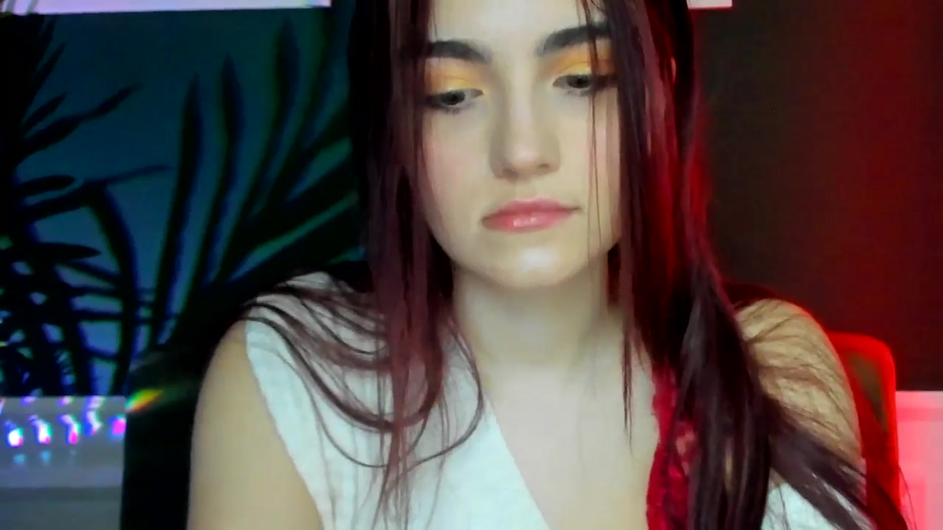 Gallery image thumbnail from AmeliaKriss's myfreecams stream on, 04/16/2025, 08:01 image 9 of 20