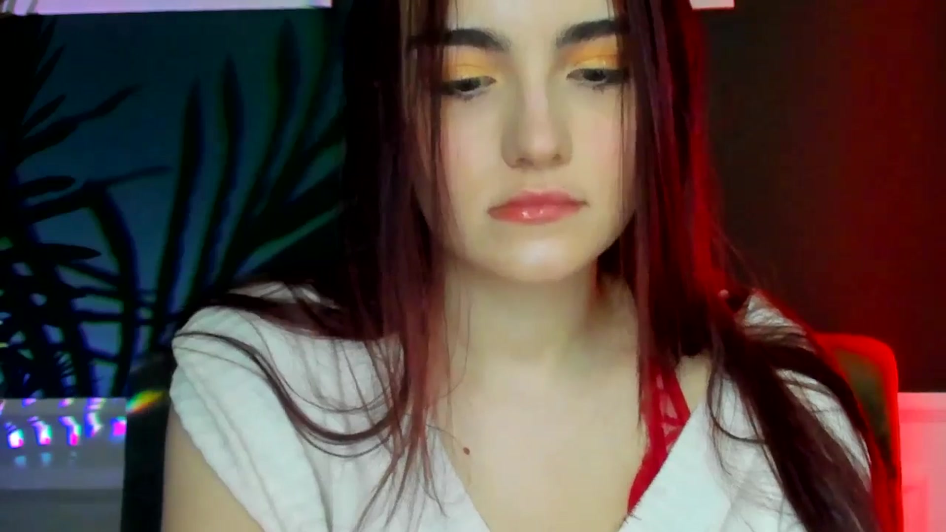 Gallery image thumbnail from AmeliaKriss's myfreecams stream on, 04/16/2025, 08:01 image 3 of 20