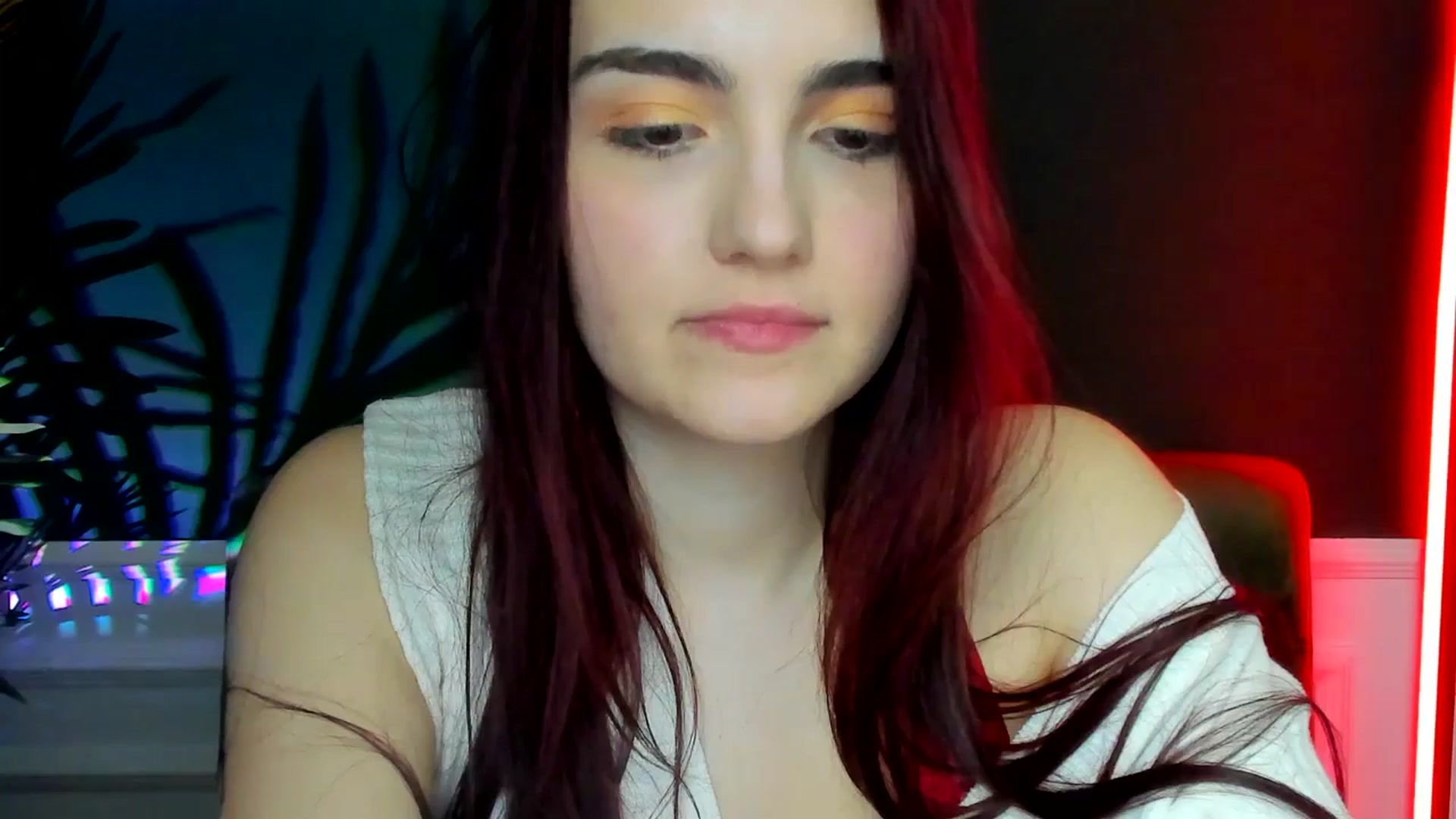 Gallery image thumbnail from AmeliaKriss's myfreecams stream on, 04/16/2025, 09:50 image 4 of 20