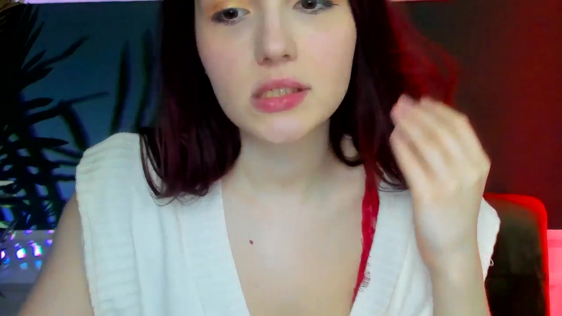 Gallery image thumbnail from AmeliaKriss's myfreecams stream on, 04/16/2025, 09:50 image 12 of 20
