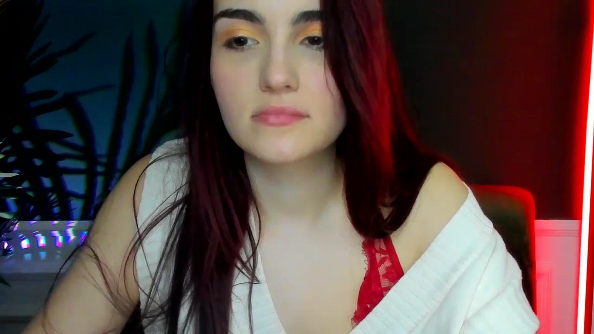 Gallery image thumbnail from AmeliaKriss's myfreecams stream on, 04/16/2025, 09:50 image 3 of 20