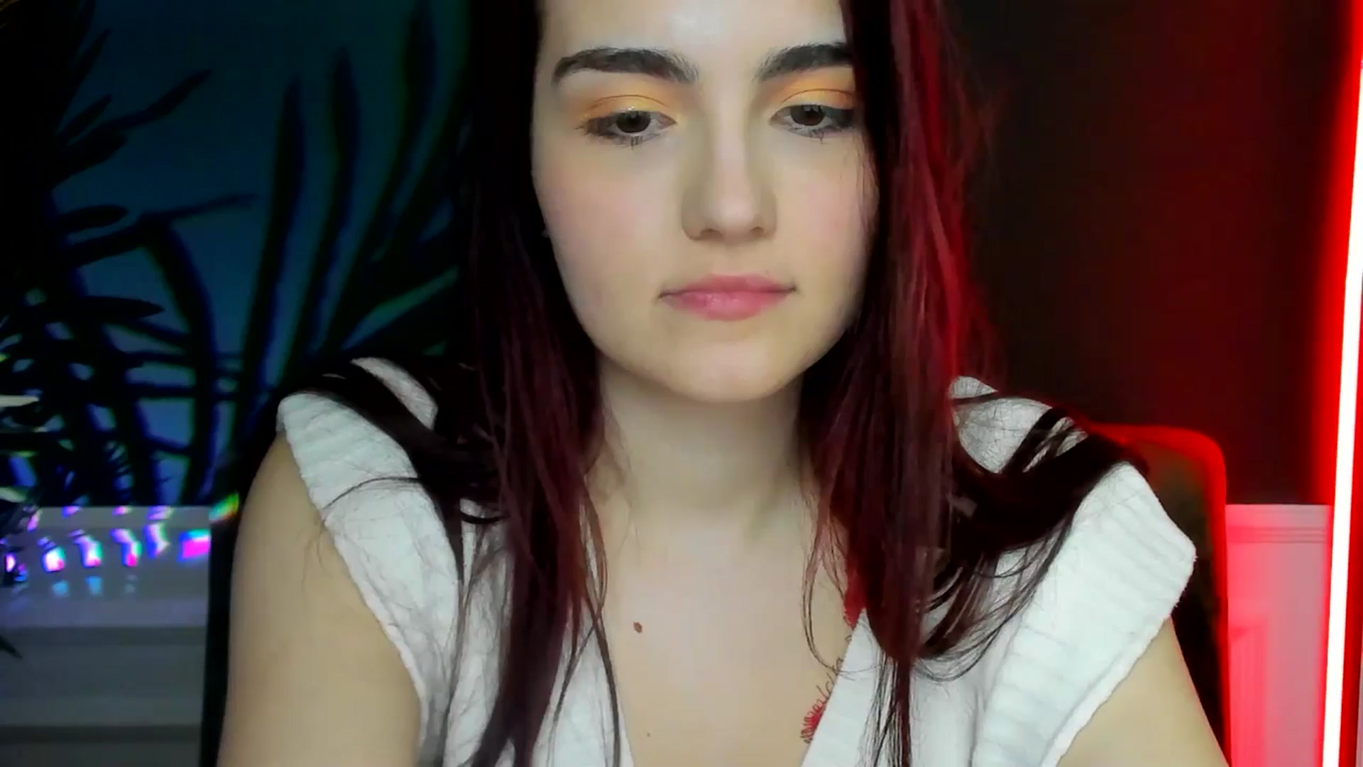 Gallery image thumbnail from AmeliaKriss's myfreecams stream on, 04/16/2025, 09:50 image 5 of 20