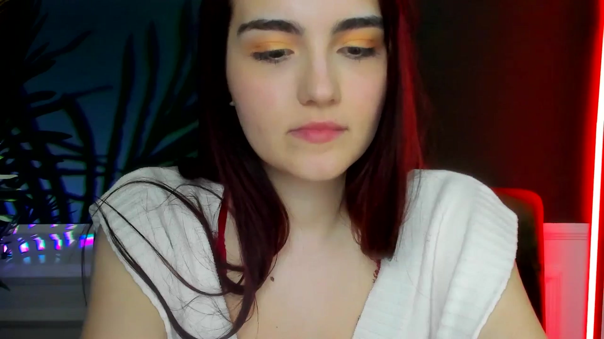 Gallery image thumbnail from AmeliaKriss's myfreecams stream on, 04/16/2025, 09:50 image 9 of 20