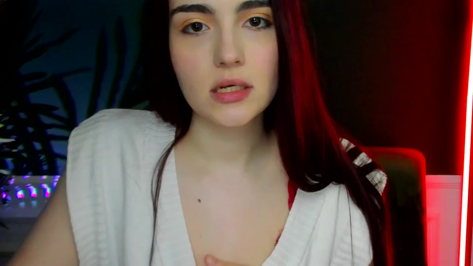 Gallery image thumbnail from AmeliaKriss's myfreecams stream on, 04/16/2025, 09:50 image 1 of 20