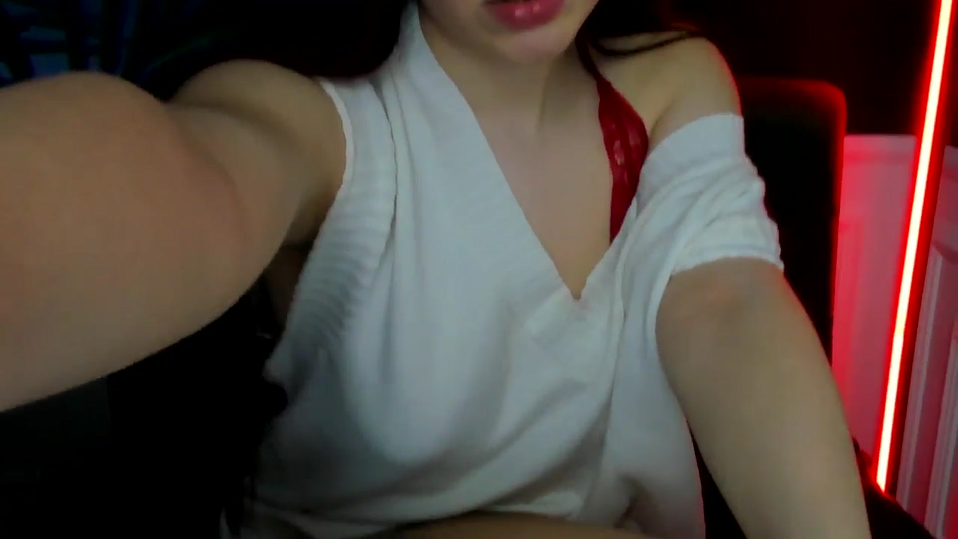 Gallery image thumbnail from AmeliaKriss's myfreecams stream on, 04/16/2025, 10:13 image 16 of 20
