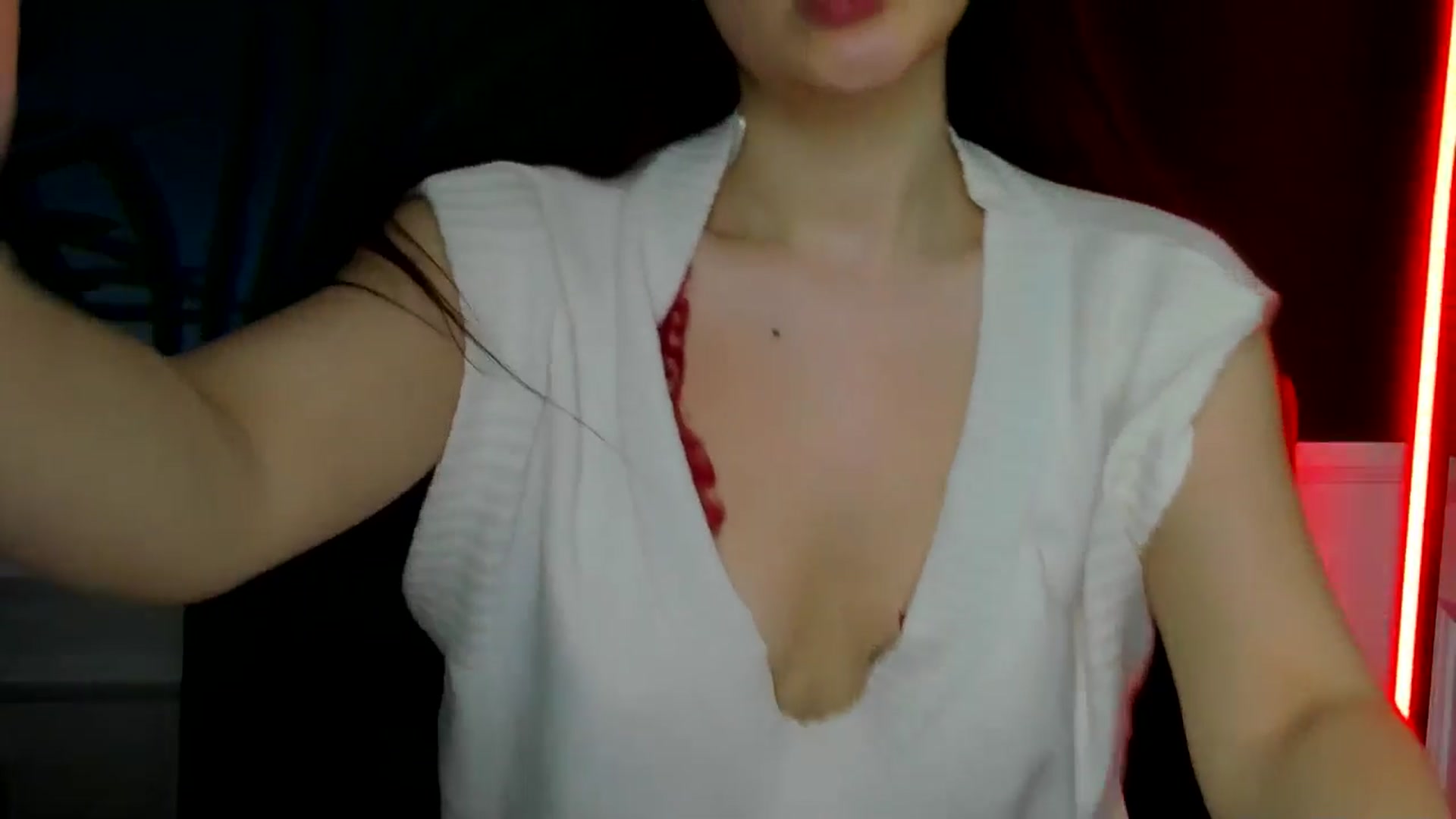 Gallery image thumbnail from AmeliaKriss's myfreecams stream on, 04/16/2025, 10:13 image 11 of 20