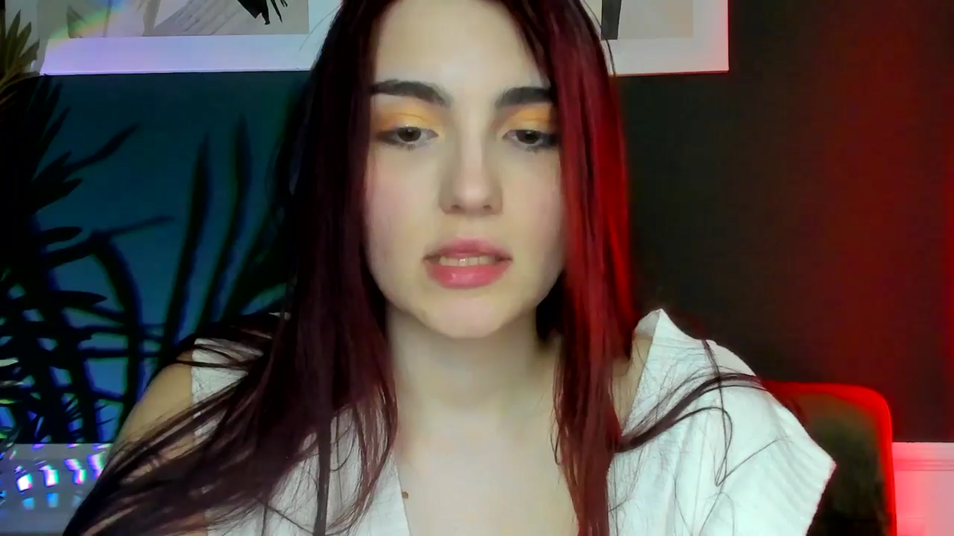 Gallery image thumbnail from AmeliaKriss's myfreecams stream on, 04/16/2025, 12:03 image 14 of 20