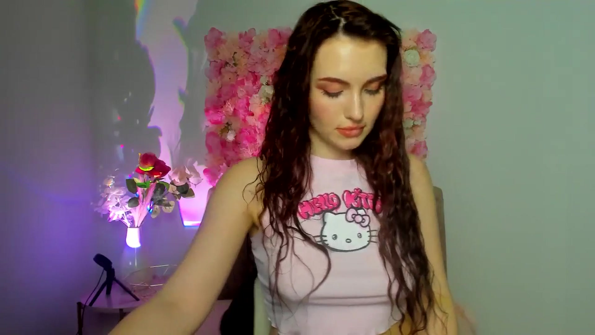 Gallery image thumbnail from AmeliaKriss's myfreecams stream on, 04/22/2025, 12:29 image 19 of 20