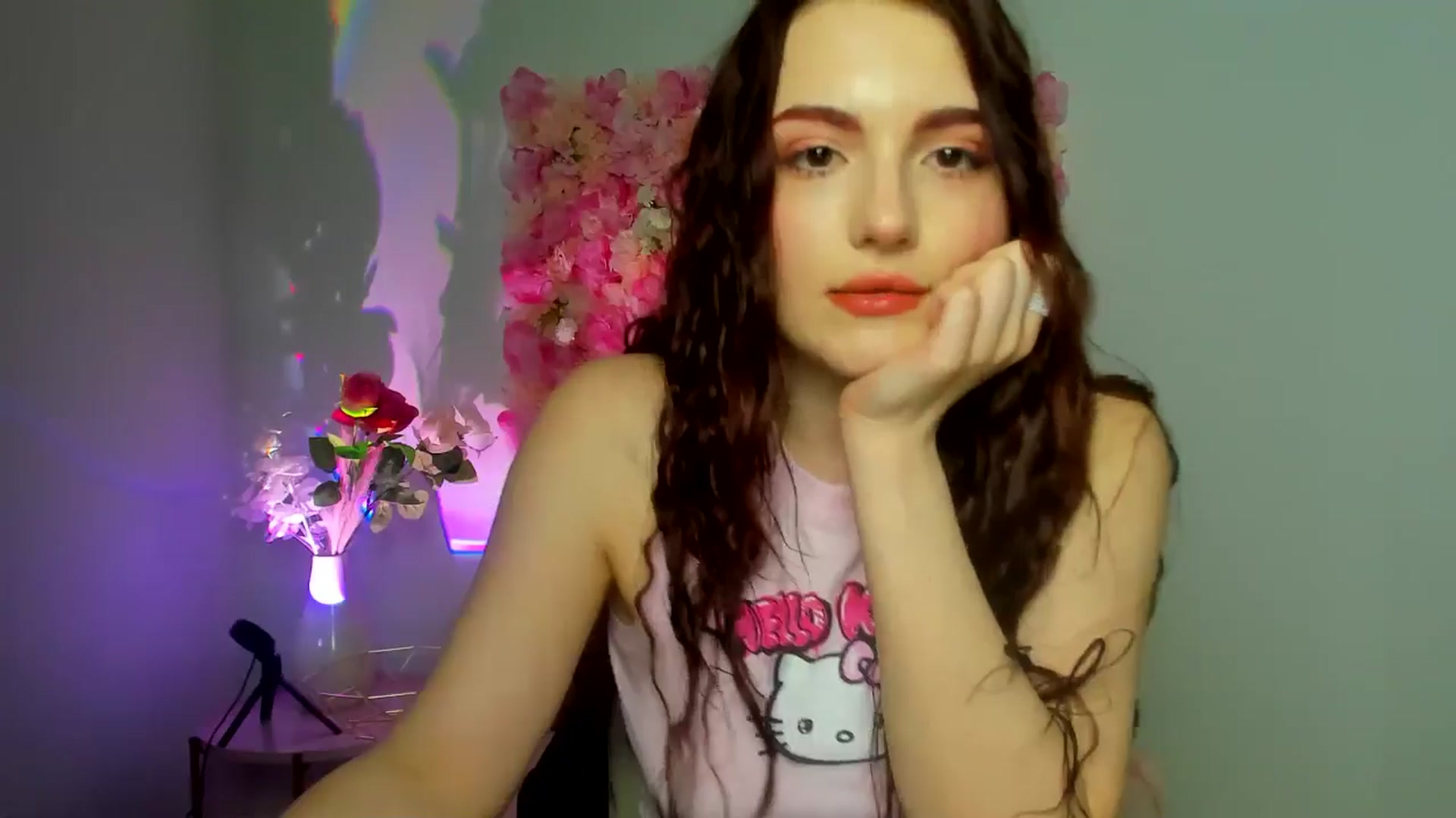 Gallery image thumbnail from AmeliaKriss's myfreecams stream on, 04/22/2025, 12:29 image 5 of 20