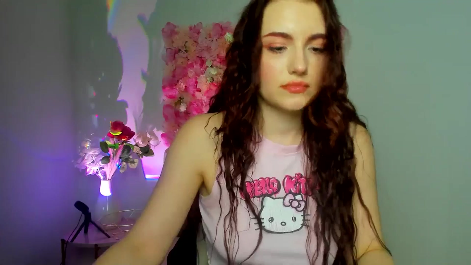 Gallery image thumbnail from AmeliaKriss's myfreecams stream on, 04/22/2025, 12:29 image 12 of 20