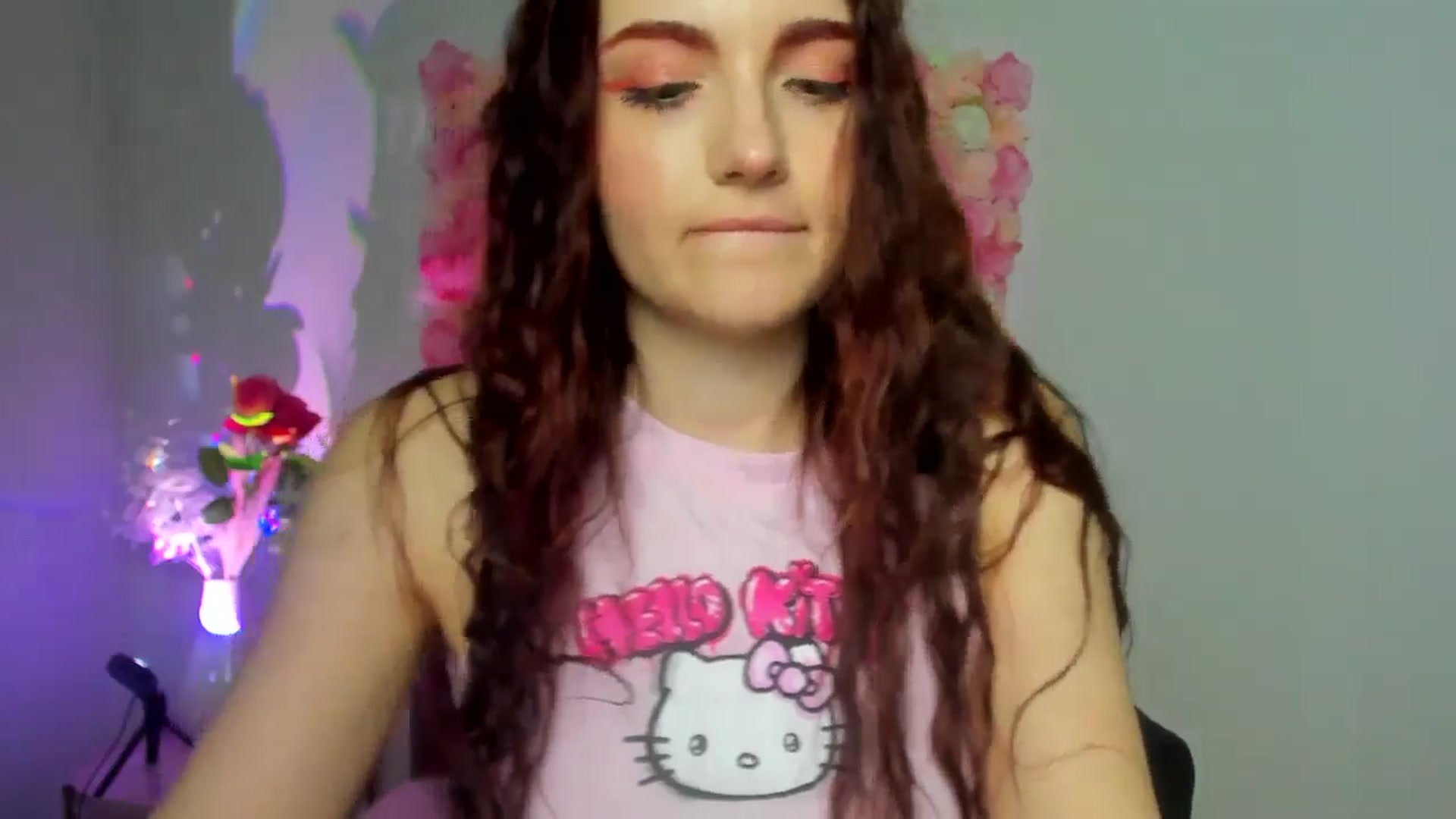 Gallery image thumbnail from AmeliaKriss's myfreecams stream on, 04/22/2025, 14:07 image 4 of 20