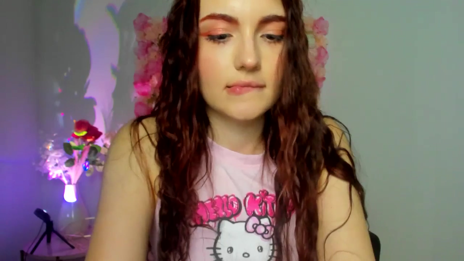 Gallery image thumbnail from AmeliaKriss's myfreecams stream on, 04/22/2025, 14:07 image 5 of 20