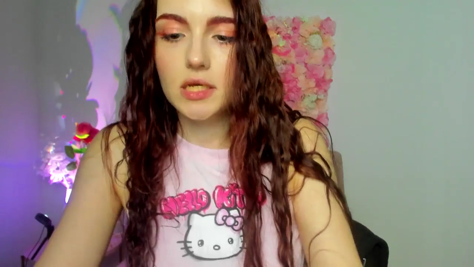 Gallery image thumbnail from AmeliaKriss's myfreecams stream on, 04/22/2025, 14:07 image 6 of 20