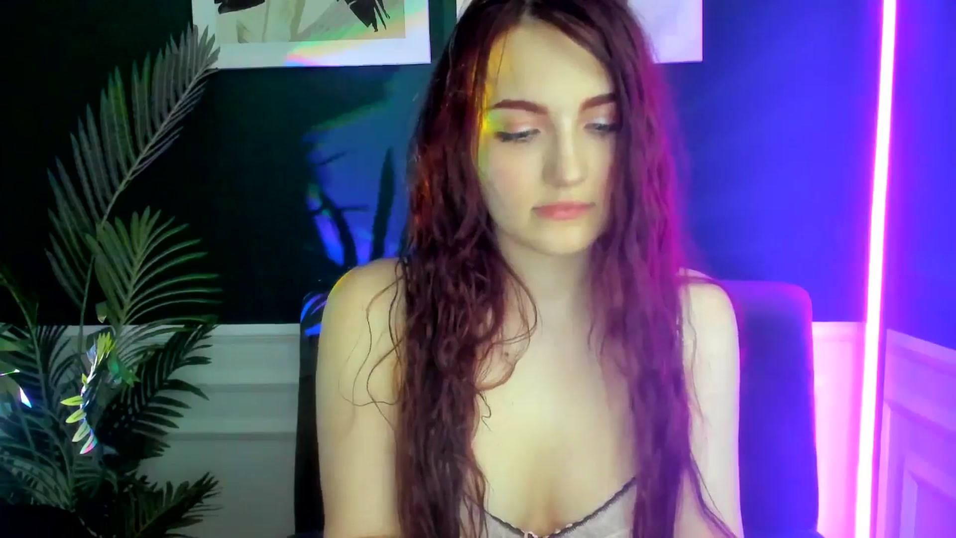 Gallery image thumbnail from AmeliaKriss's myfreecams stream on, 04/23/2025, 09:43 image 6 of 20