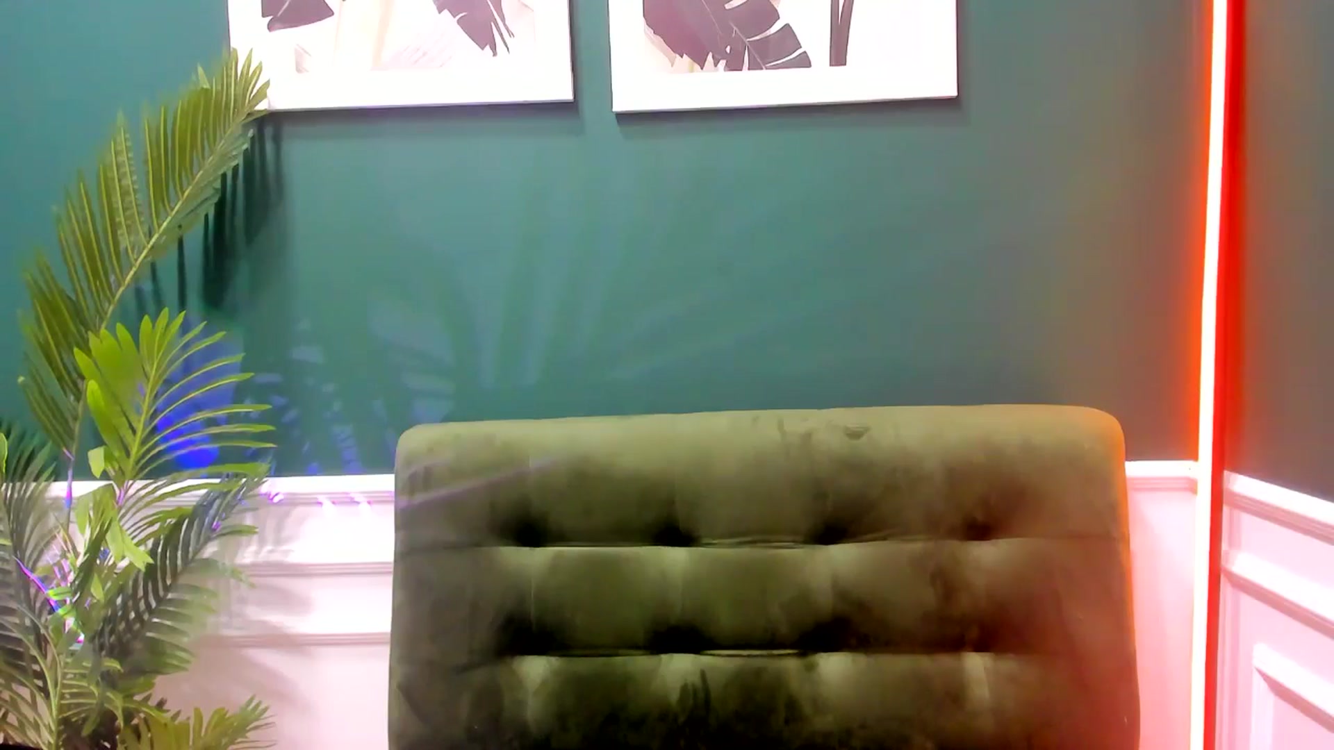 Gallery image thumbnail from AmeliaKriss's myfreecams stream on, 04/24/2025, 14:58 image 6 of 20