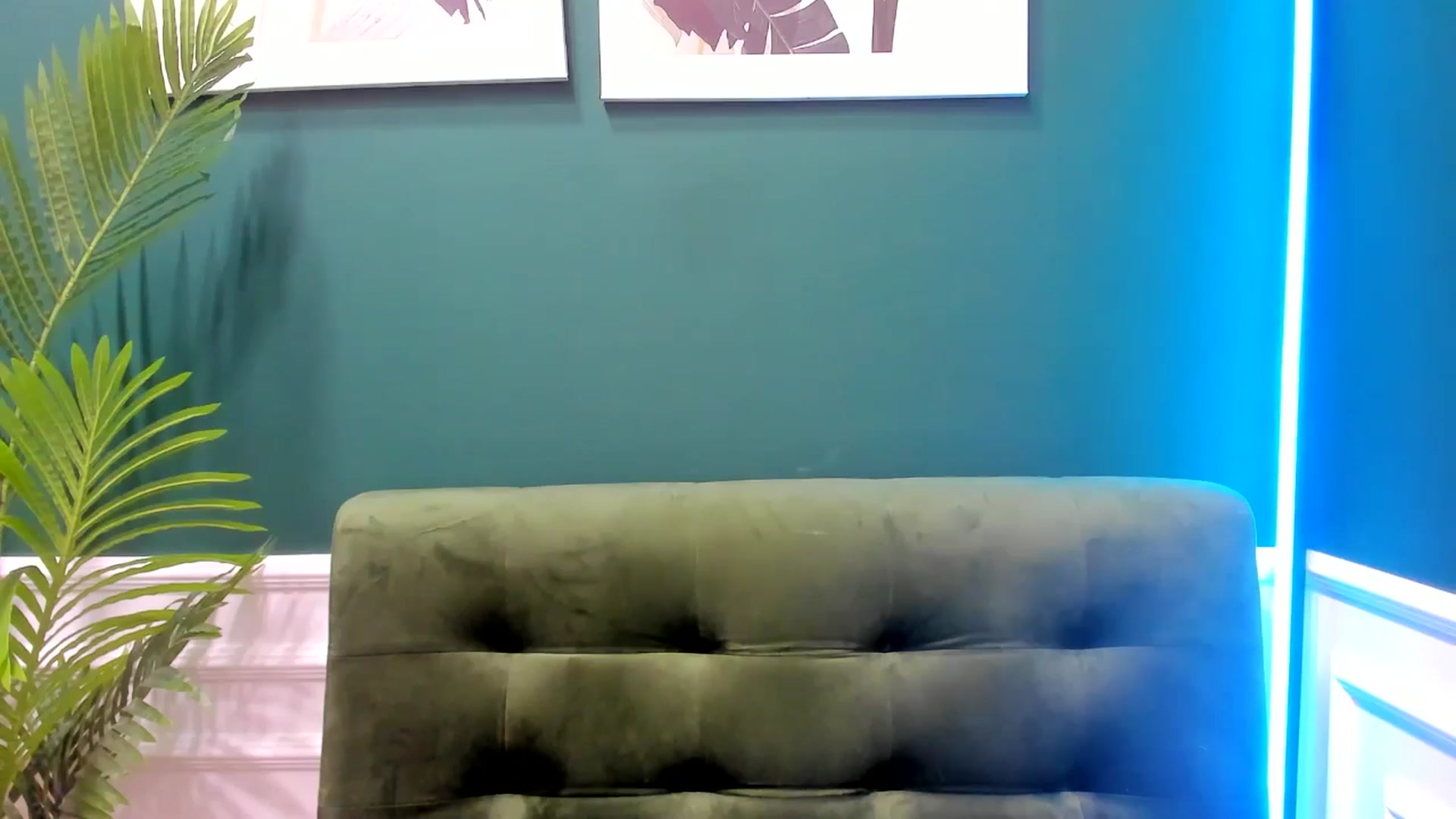 Gallery image thumbnail from AmeliaKriss's myfreecams stream on, 04/27/2025, 14:34 image 16 of 20