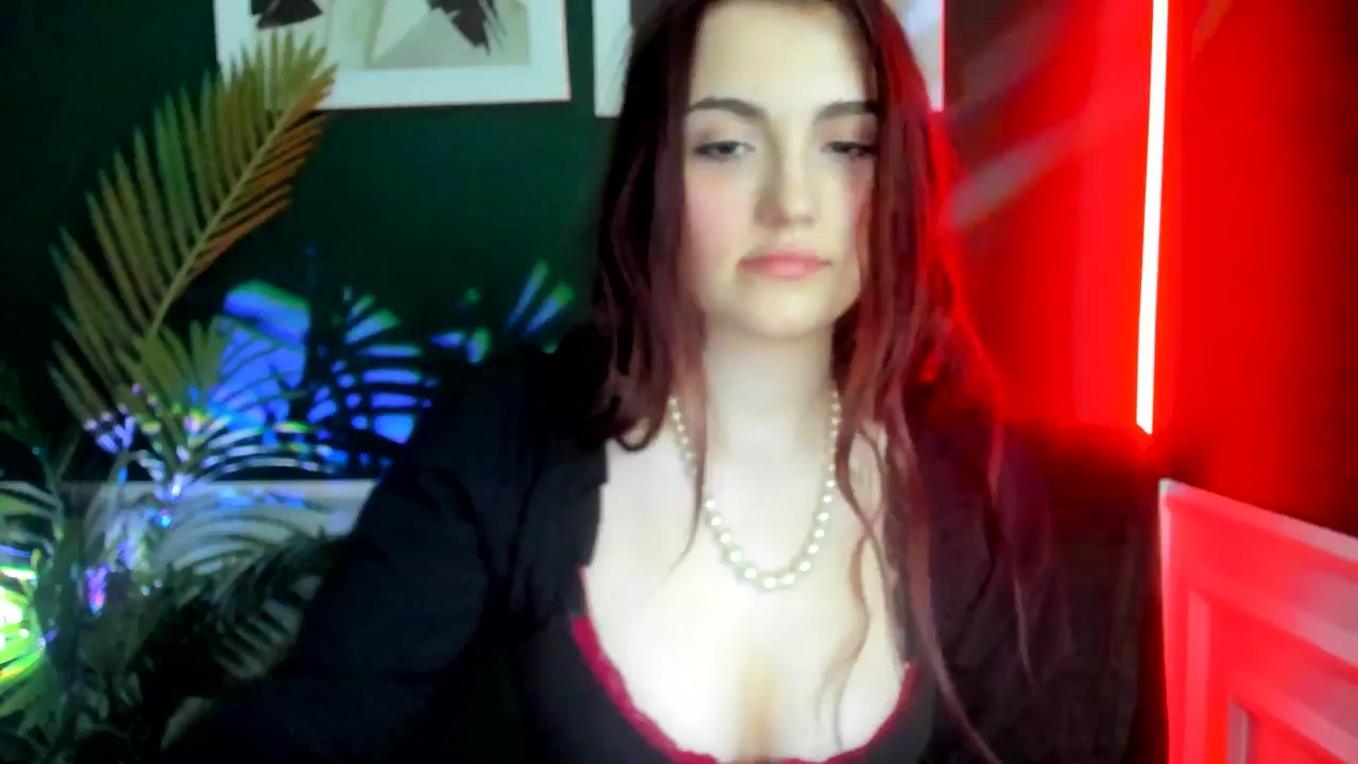 Gallery image thumbnail from AmeliaKriss's myfreecams stream on, 04/29/2025, 09:51 image 1 of 20