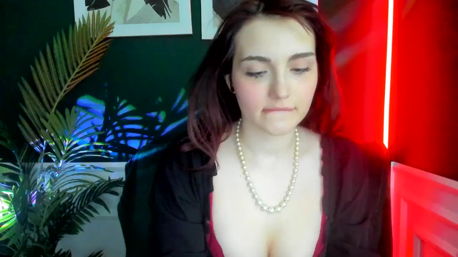 Gallery image thumbnail from AmeliaKriss's myfreecams stream on, 04/29/2025, 09:51 image 18 of 20