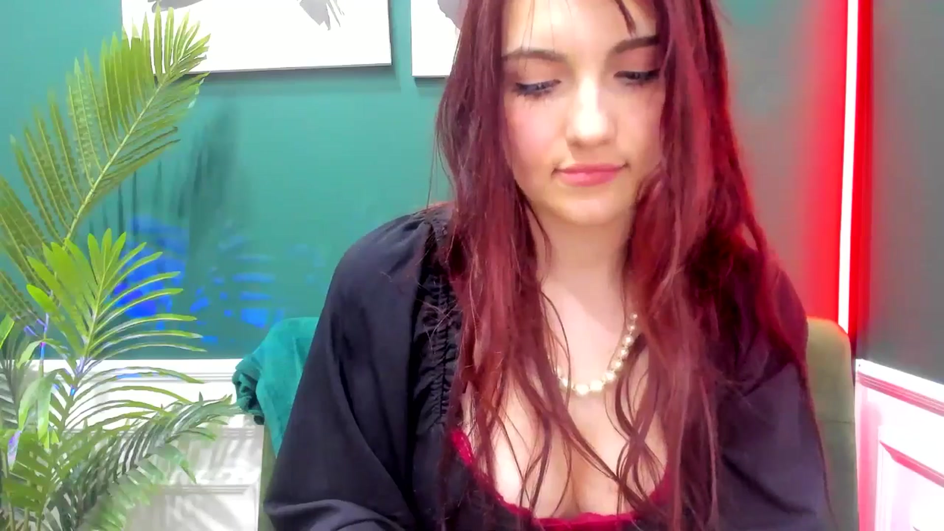 Gallery image thumbnail from AmeliaKriss's myfreecams stream on, 04/29/2025, 12:30 image 8 of 20