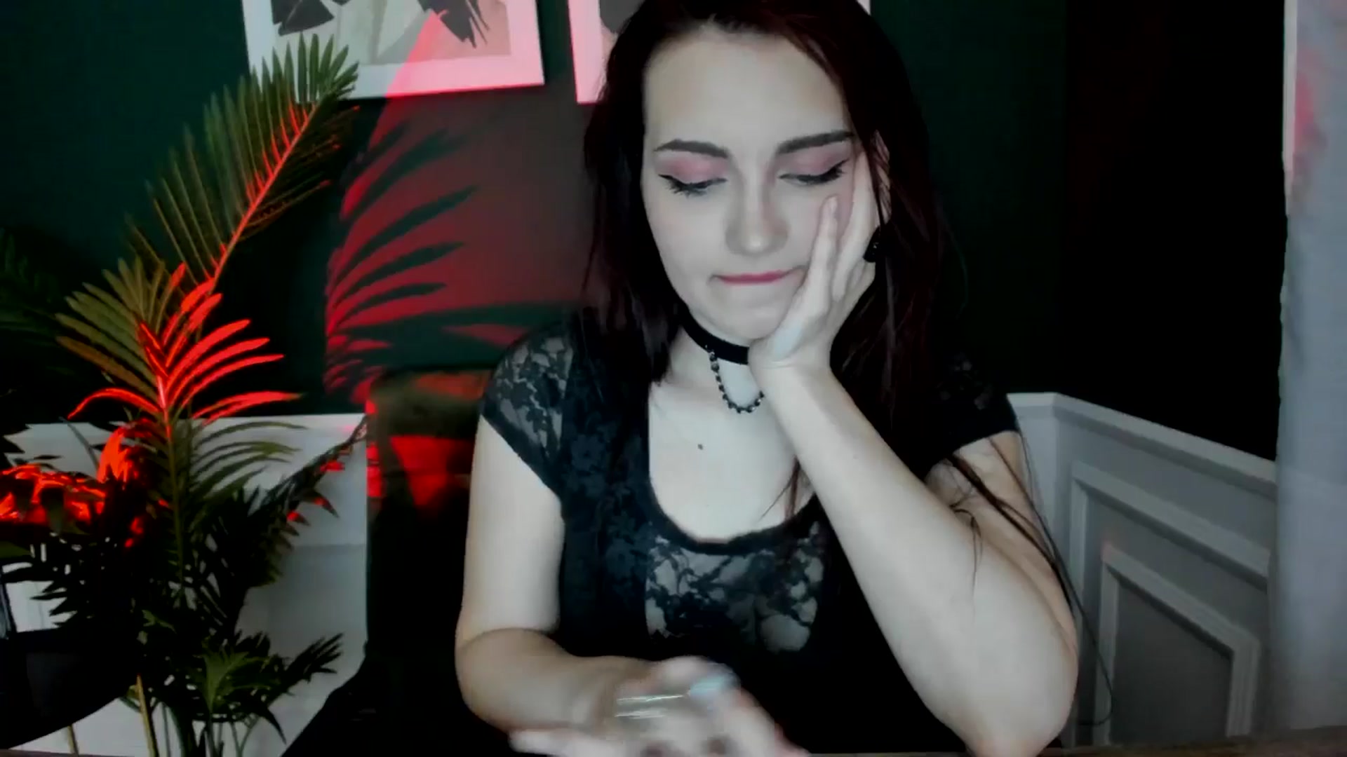 Gallery image thumbnail from AmeliaKriss's myfreecams stream on, 05/05/2025, 14:14 image 8 of 20