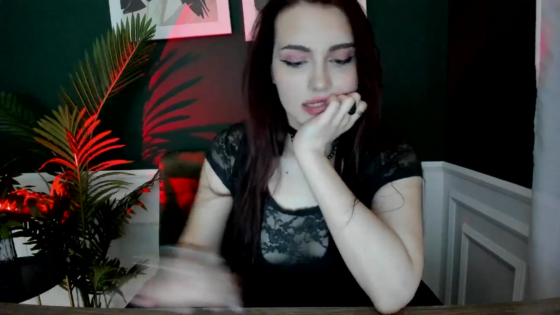 Gallery image thumbnail from AmeliaKriss's myfreecams stream on, 05/05/2025, 14:14 image 10 of 20