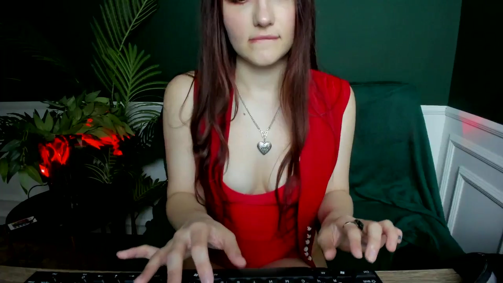 Gallery image thumbnail from AmeliaKriss's myfreecams stream on, 05/11/2025, 11:24 image 11 of 20