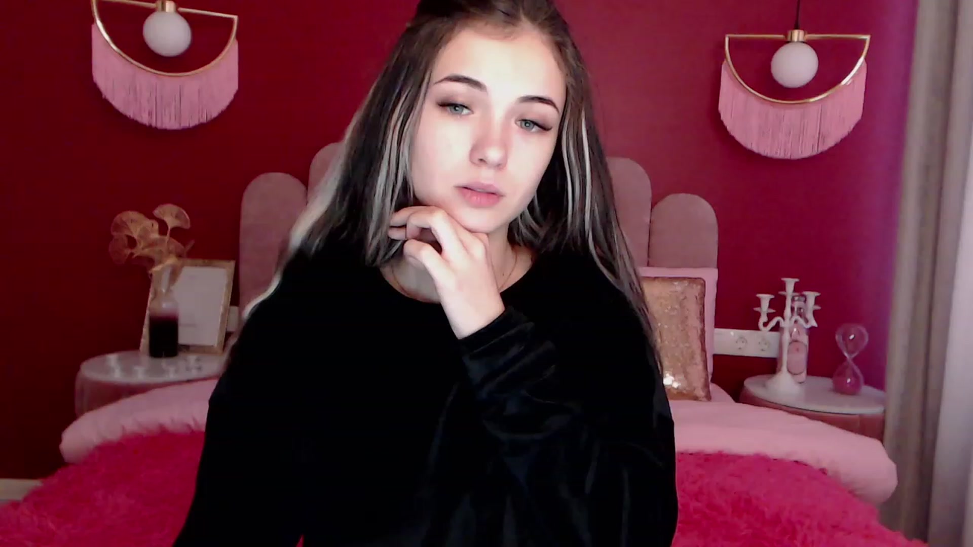 Gallery image thumbnail from AmeliaMFC's myfreecams stream on, 11/24/2022, 11:14 image 8 of 20