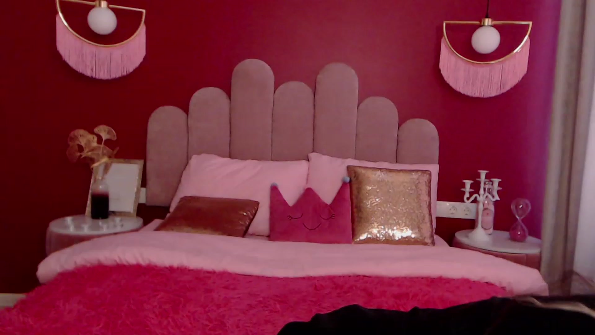 Gallery image thumbnail from AmeliaMFC's myfreecams stream on, 11/24/2022, 11:14 image 11 of 20