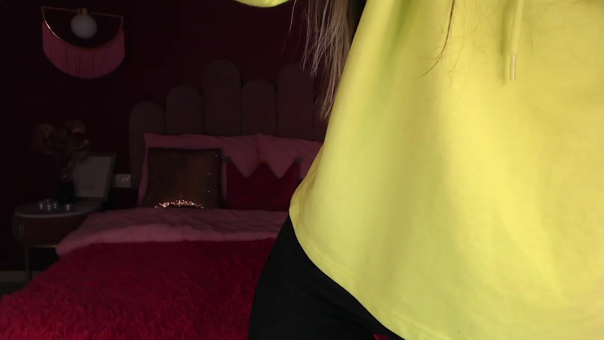 Gallery image thumbnail from AmeliaMFC's myfreecams stream on, 12/01/2022, 11:04 image 3 of 20
