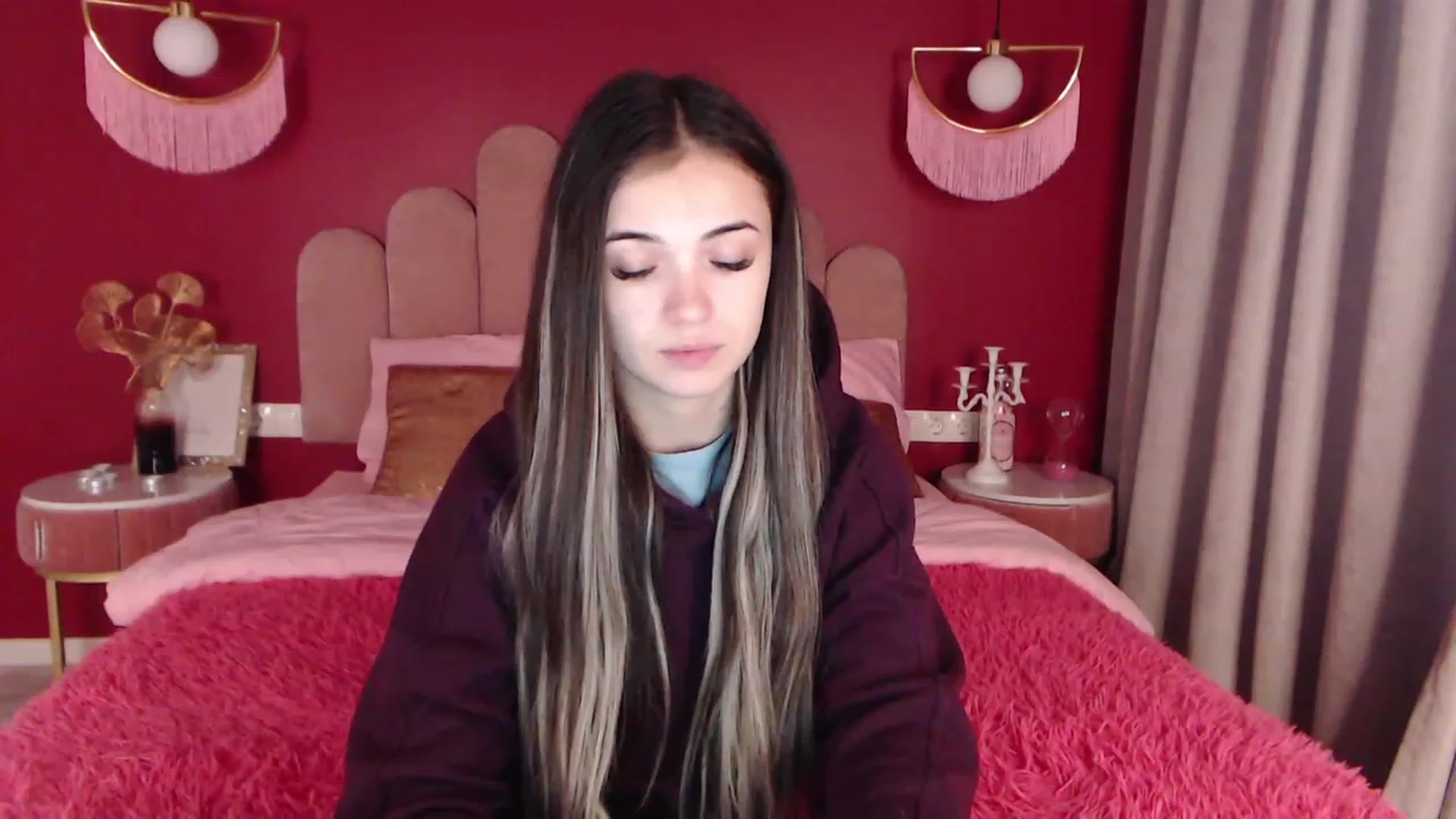 Gallery image thumbnail from AmeliaMFC's myfreecams stream on, 12/05/2022, 13:49 image 8 of 20