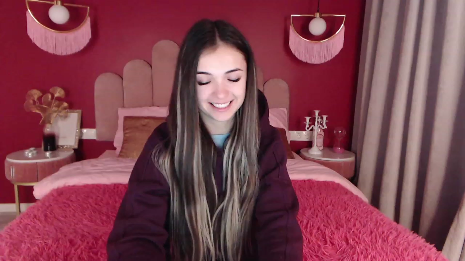 Gallery image thumbnail from AmeliaMFC's myfreecams stream on, 12/05/2022, 13:49 image 20 of 20