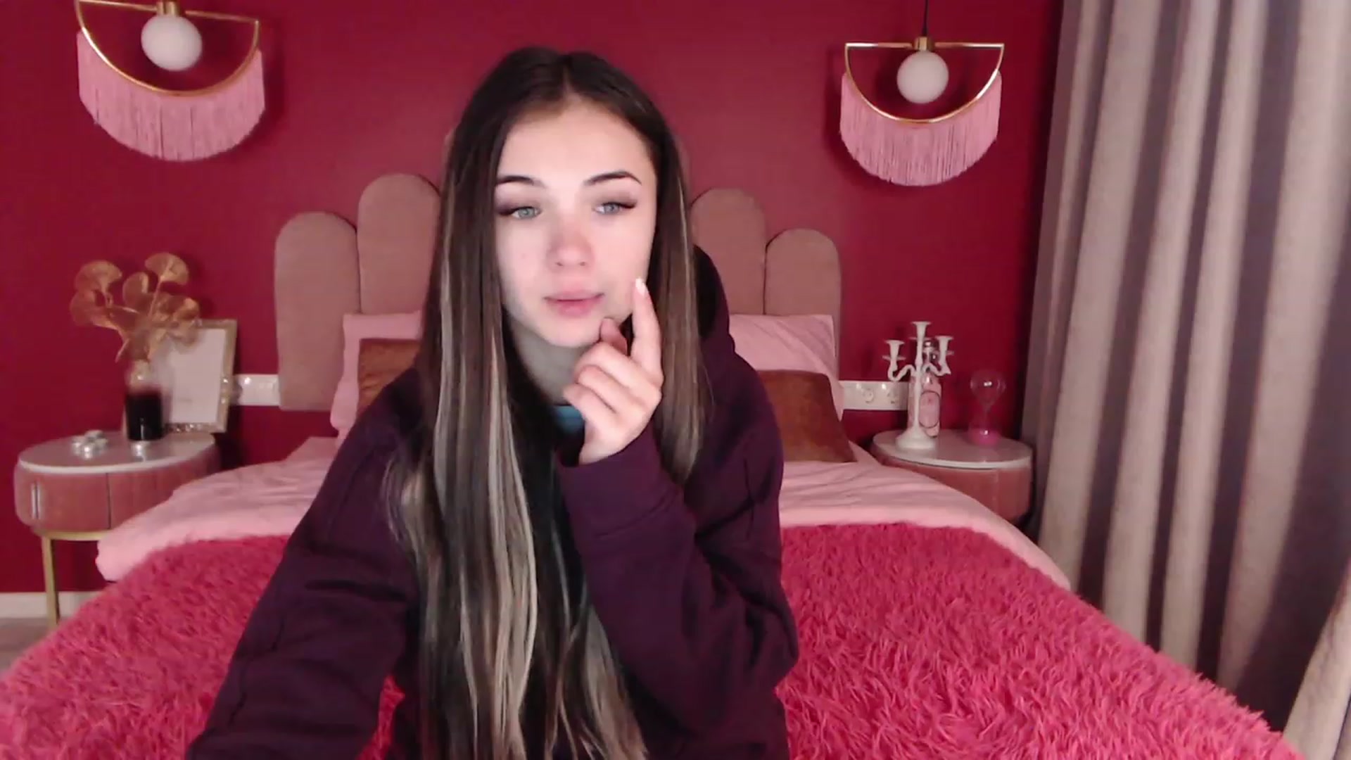 Gallery image thumbnail from AmeliaMFC's myfreecams stream on, 12/05/2022, 13:49 image 17 of 20