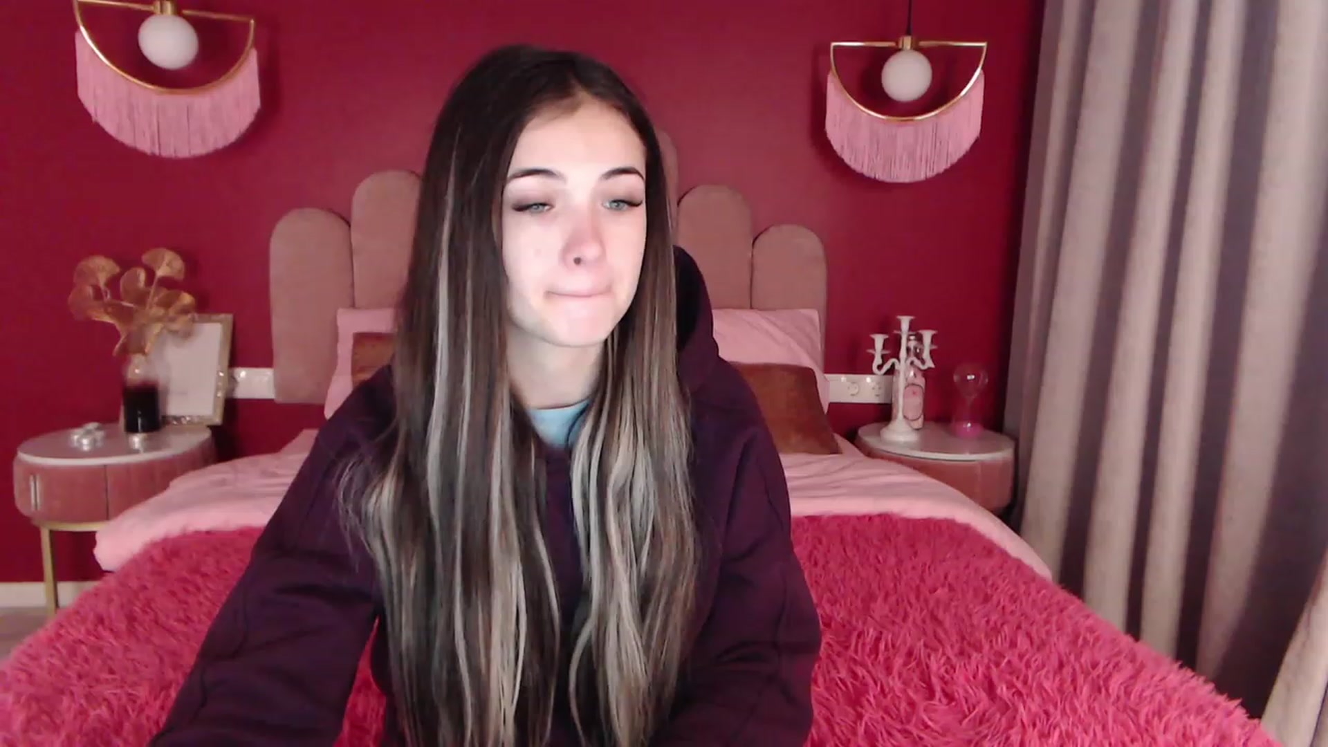 Gallery image thumbnail from AmeliaMFC's myfreecams stream on, 12/05/2022, 13:49 image 19 of 20