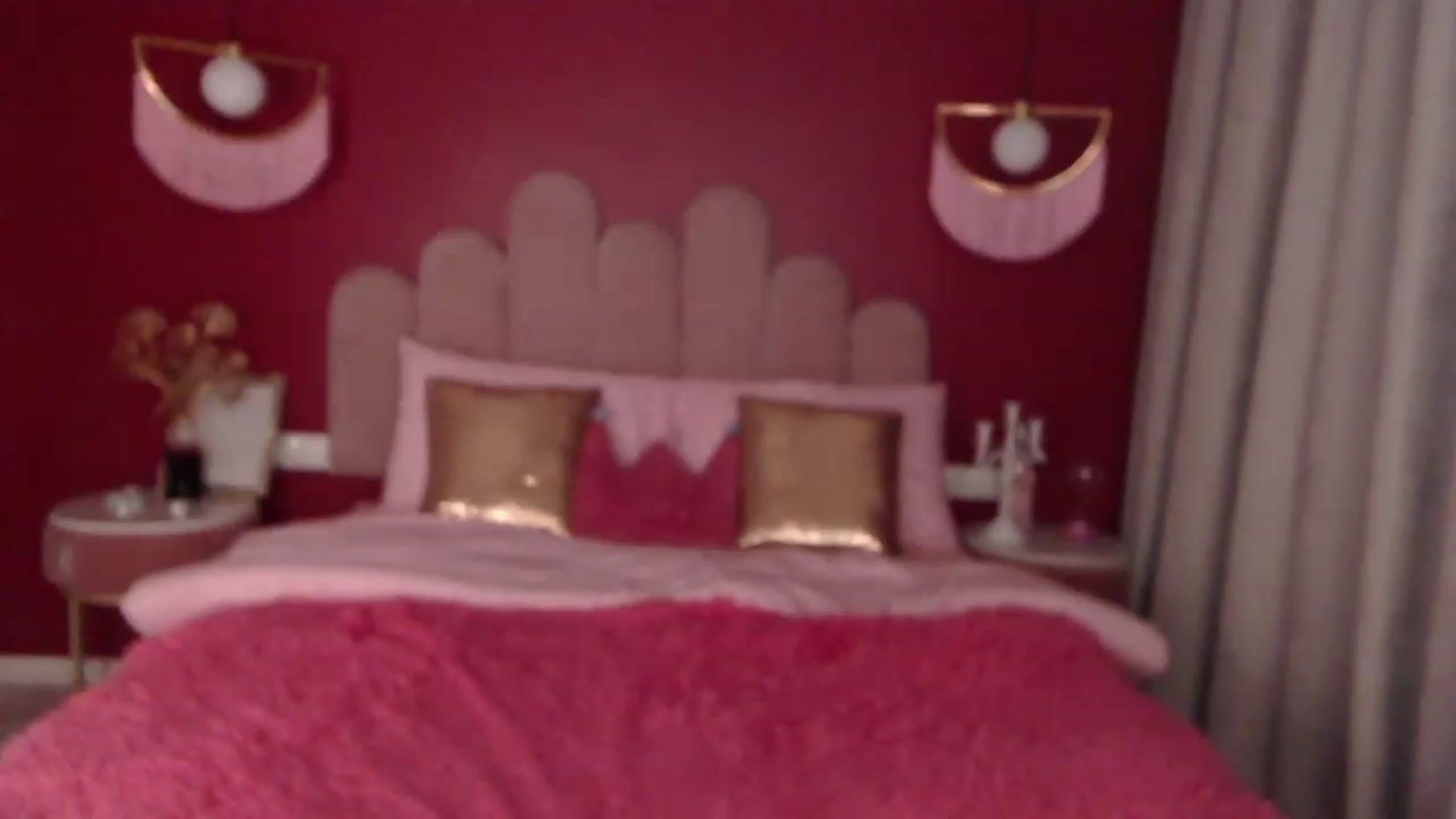 Gallery image thumbnail from AmeliaMFC's myfreecams stream on, 12/07/2022, 18:35 image 11 of 20