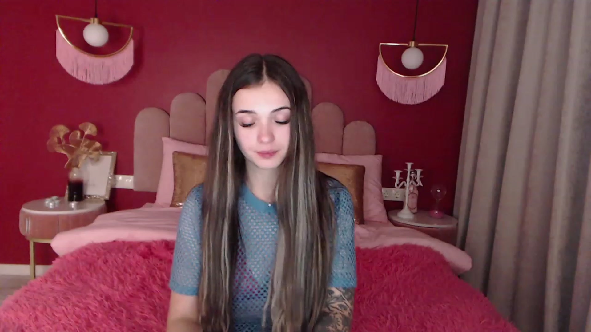 Gallery image thumbnail from AmeliaMFC's myfreecams stream on, 12/07/2022, 18:35 image 10 of 20