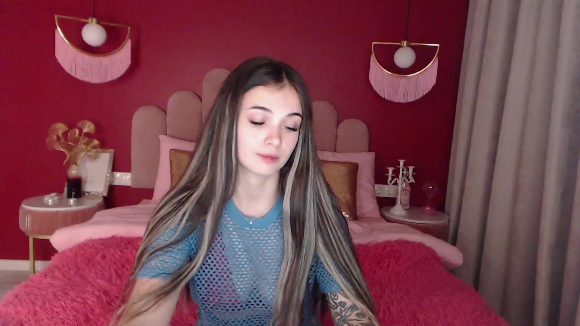 Gallery image thumbnail from AmeliaMFC's myfreecams stream on, 12/07/2022, 18:35 image 6 of 20
