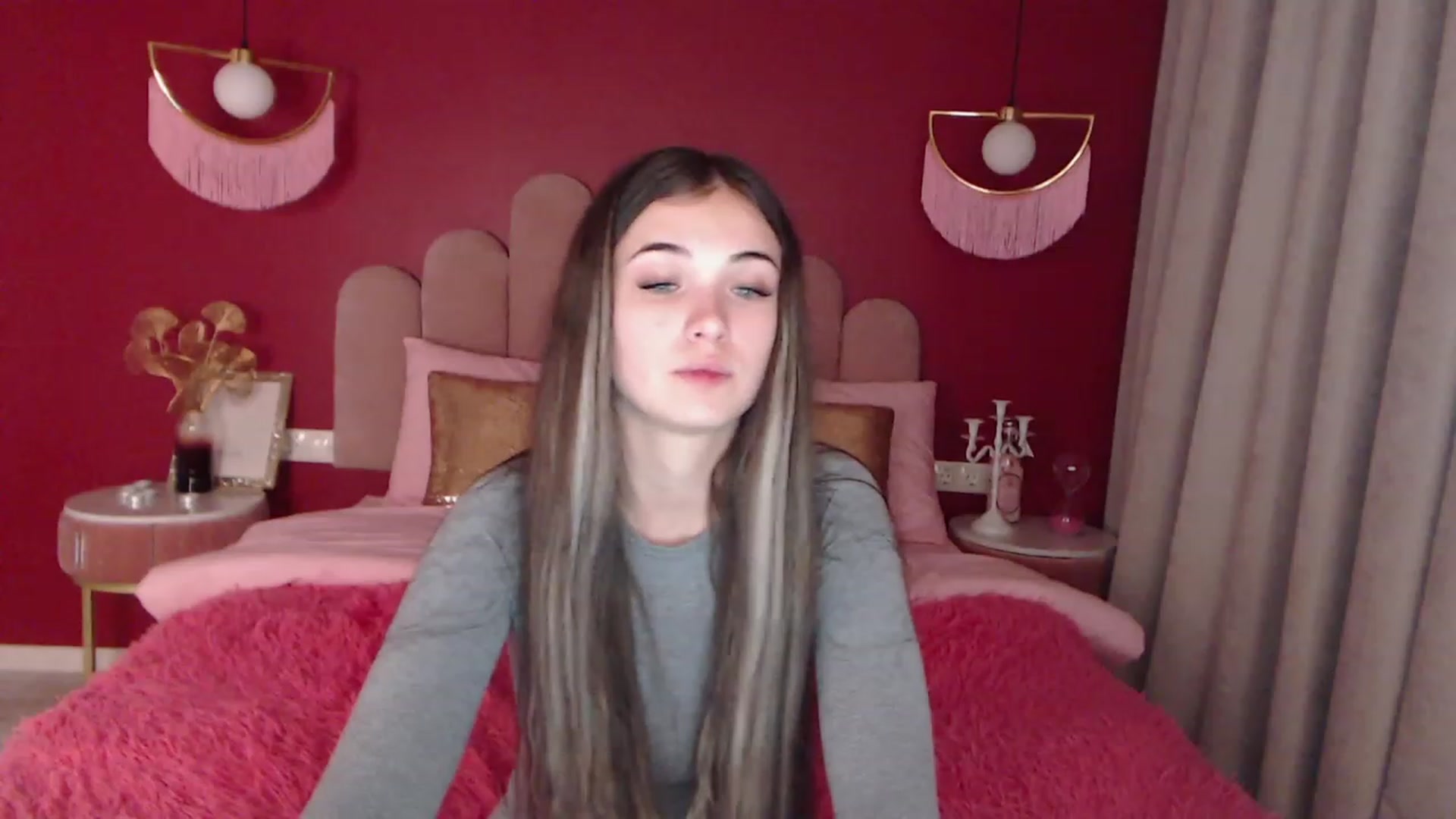Gallery image thumbnail from AmeliaMFC's myfreecams stream on, 12/07/2022, 19:32 image 14 of 20