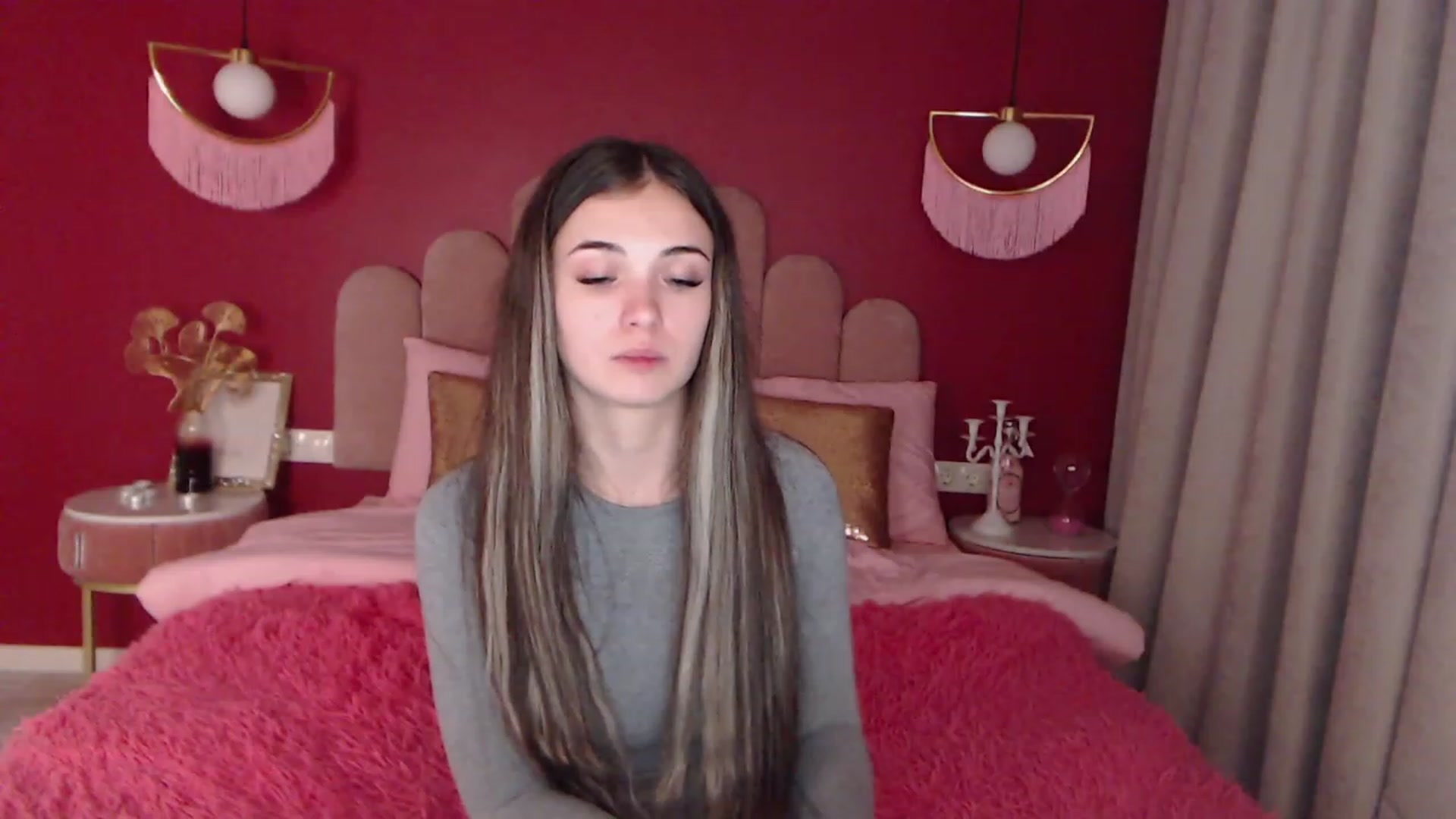 Gallery image thumbnail from AmeliaMFC's myfreecams stream on, 12/07/2022, 19:32 image 12 of 20