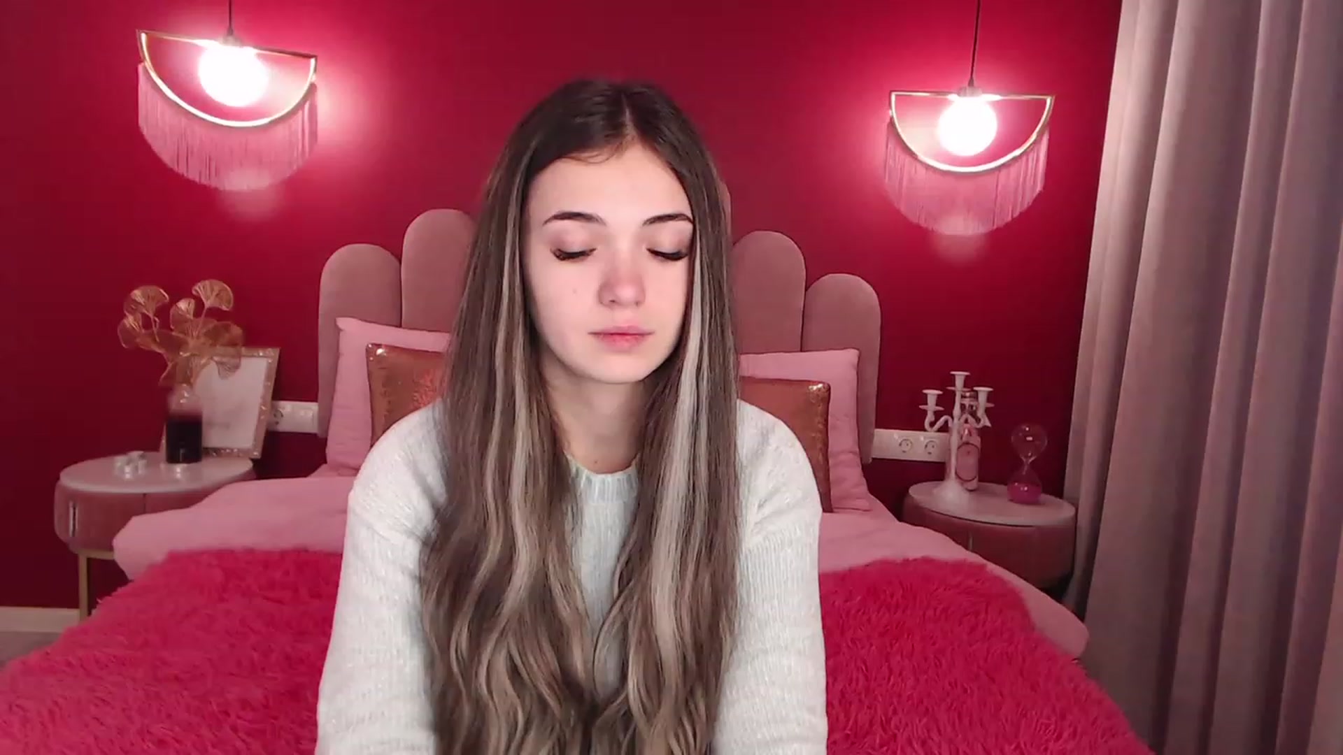 Gallery image thumbnail from AmeliaMFC's myfreecams stream on, 12/09/2022, 07:48 image 2 of 20