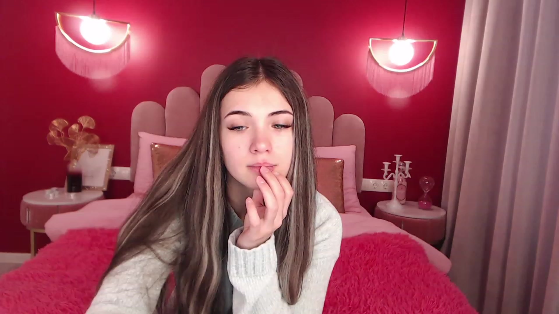 Gallery image thumbnail from AmeliaMFC's myfreecams stream on, 12/09/2022, 07:48 image 12 of 20