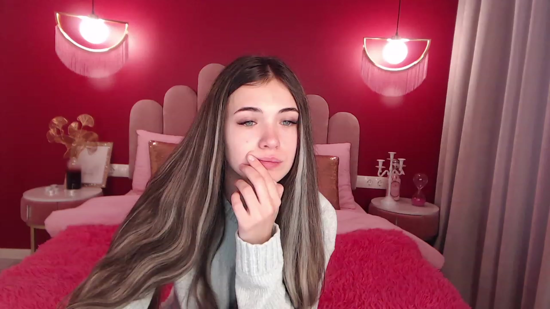 Gallery image thumbnail from AmeliaMFC's myfreecams stream on, 12/09/2022, 07:48 image 7 of 20