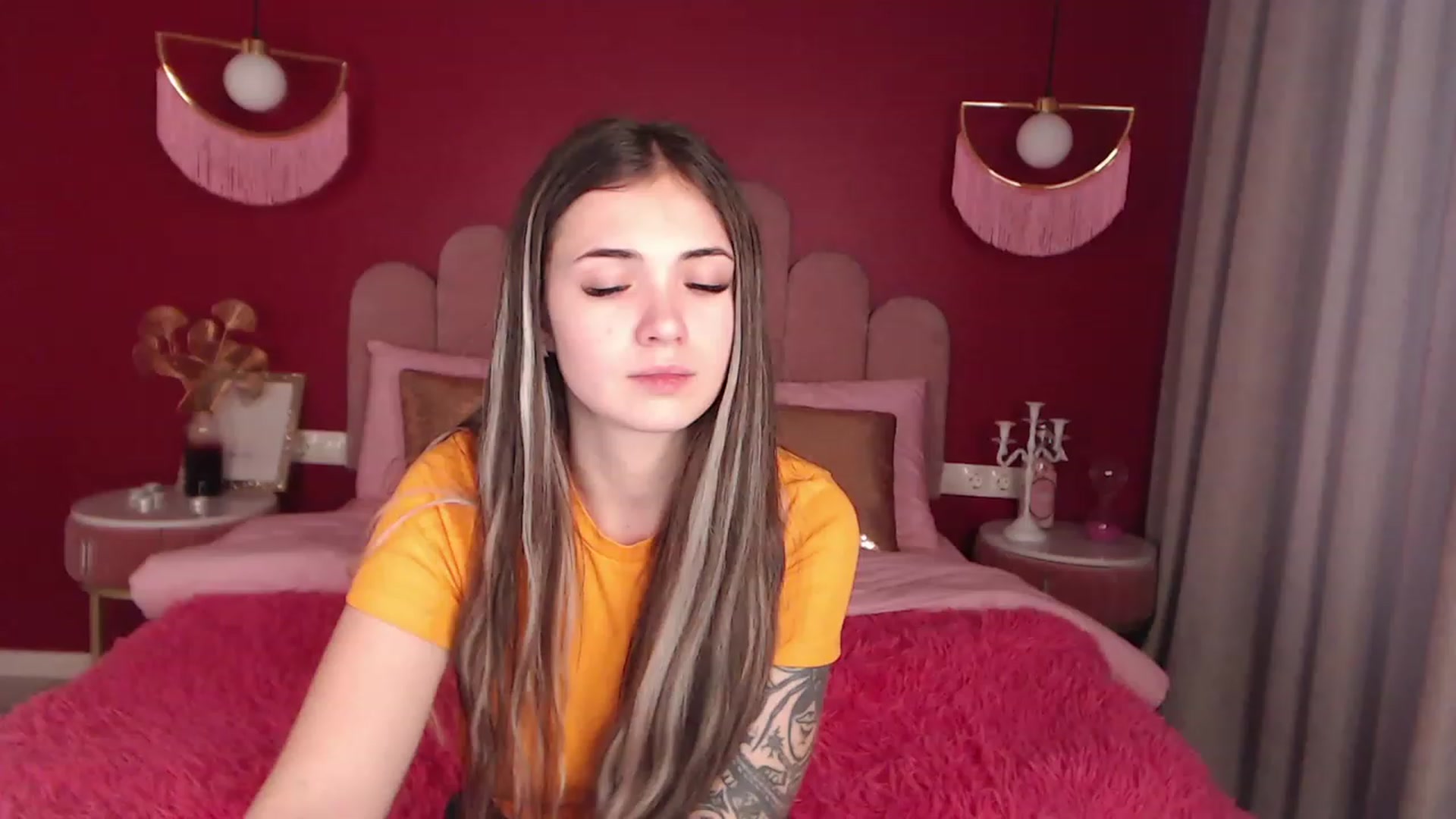 Gallery image thumbnail from AmeliaMFC's myfreecams stream on, 12/09/2022, 10:45 image 3 of 20